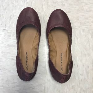Women’s lucky brand flats size 9